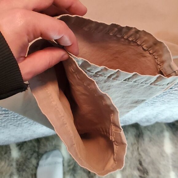 LE Chateau men's pants - Picture 6 of 8